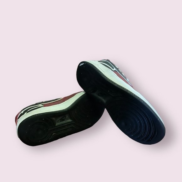 The Nike Air Force 1 Low LV8 Red - Youth 4Y - Picture 4 of 4